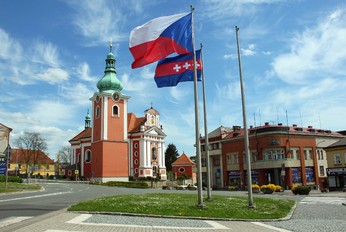Červený Kostelec and surroundings